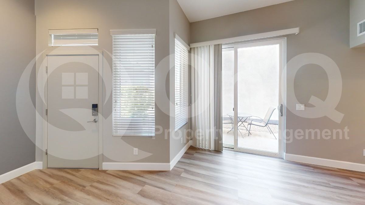 865 E Park Modern Dr - Photo 4 of 18