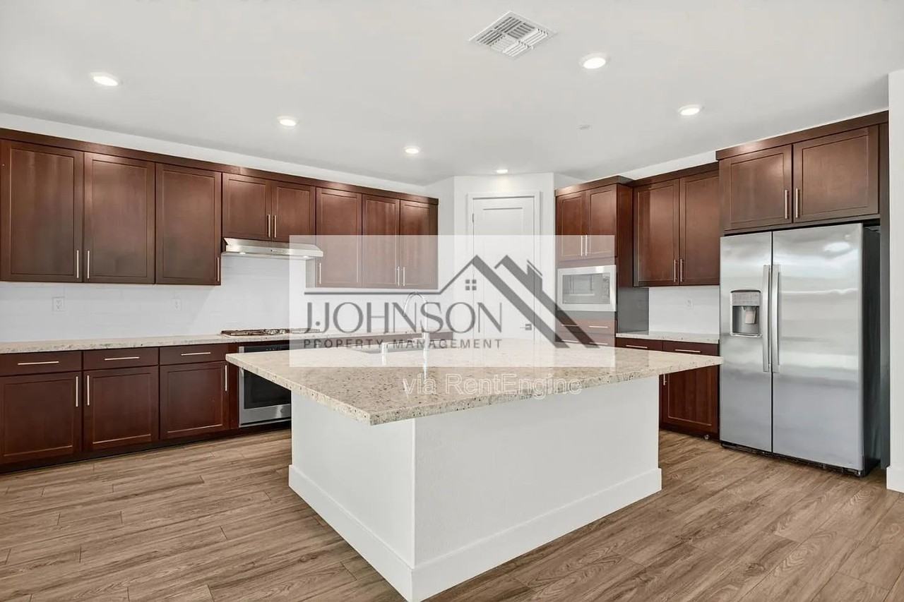 6640 Silverleaf Ct - Photo 6 of 13