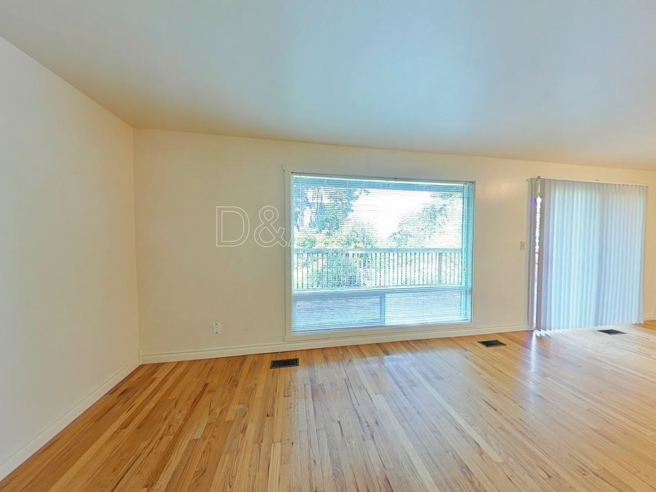 3725 Sw Hilltop Dr - Photo 3 of 17