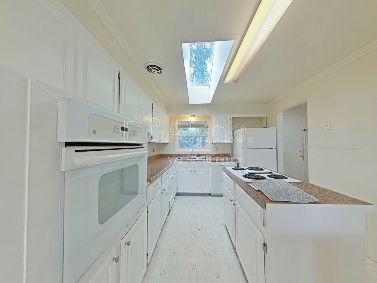 3725 Sw Hilltop Dr - Photo 5 of 17