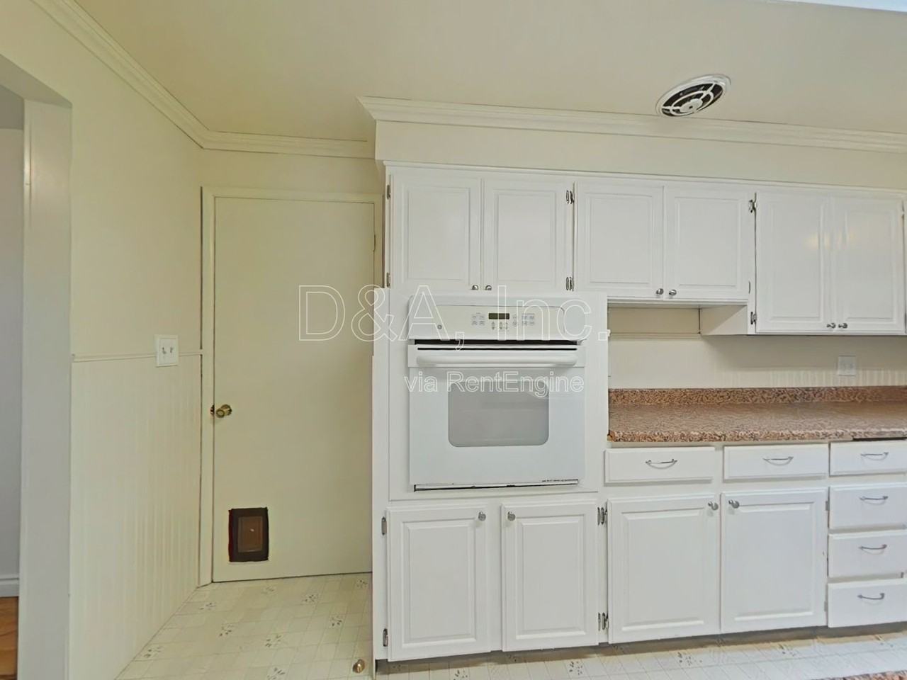 3725 Sw Hilltop Dr - Photo 6 of 17