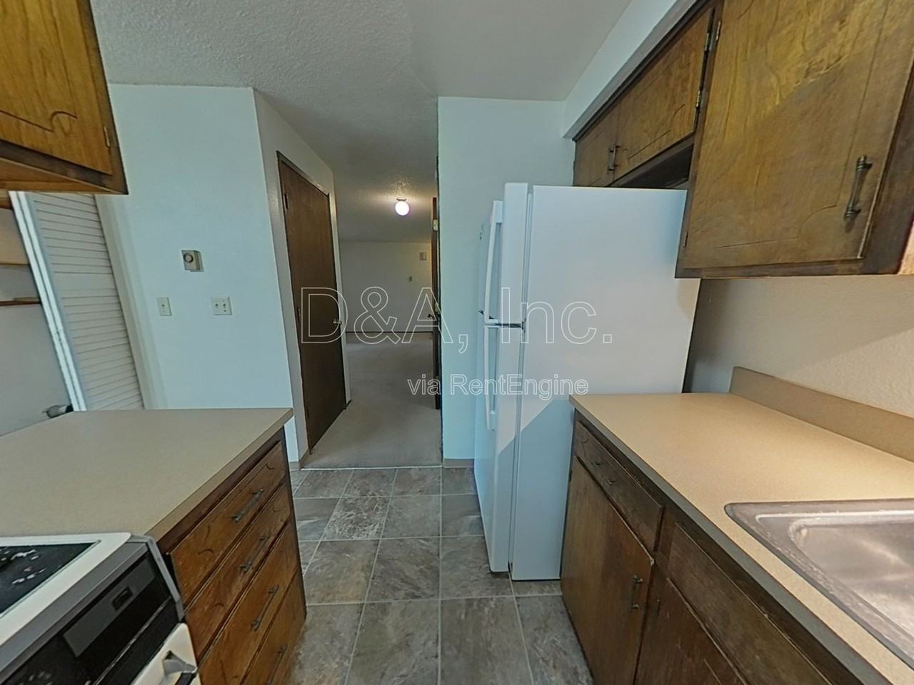 694 Nw Walnut Blvd - Photo 6 of 17