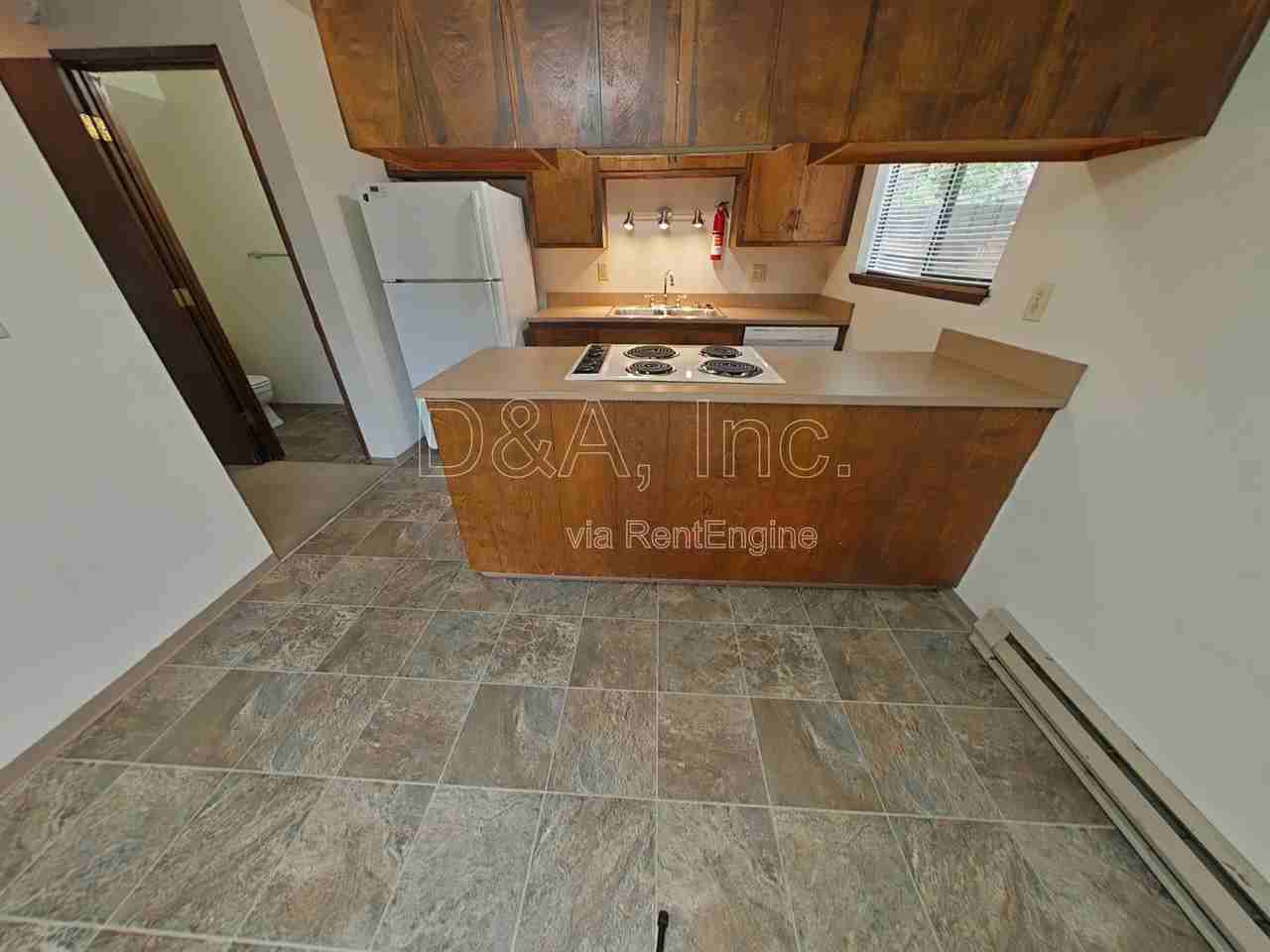 694 Nw Walnut Blvd - Photo 7 of 17