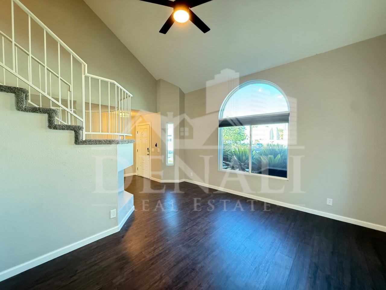1114 S Surfside Dr - Photo 5 of 26