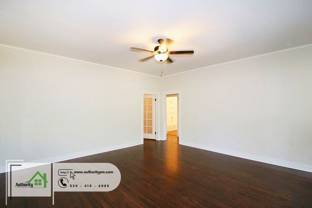 1428 Chestnut St - Photo 4 of 26