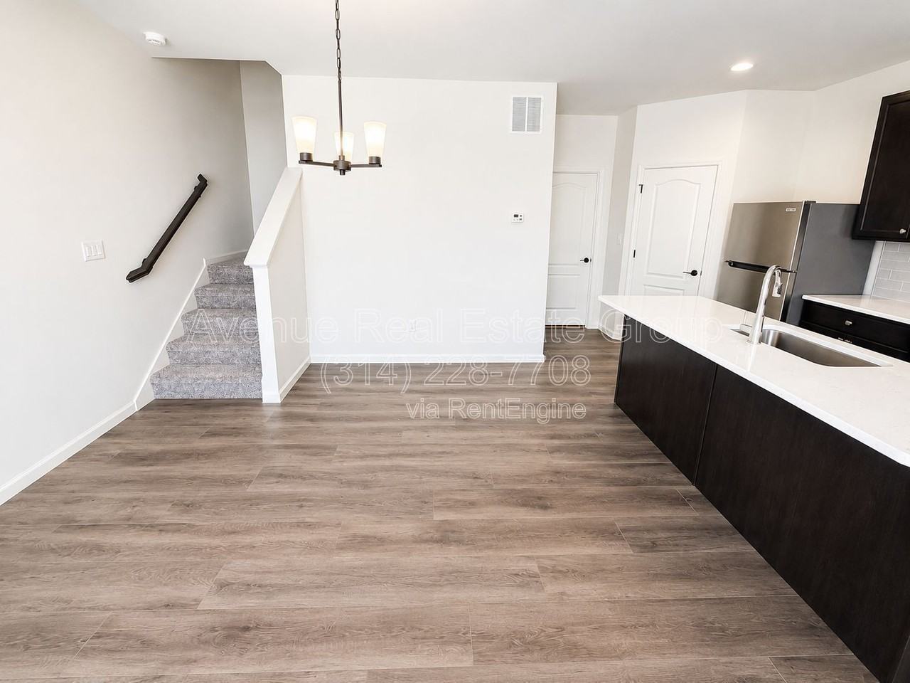 31 Wingtip Ct - Photo 2 of 13