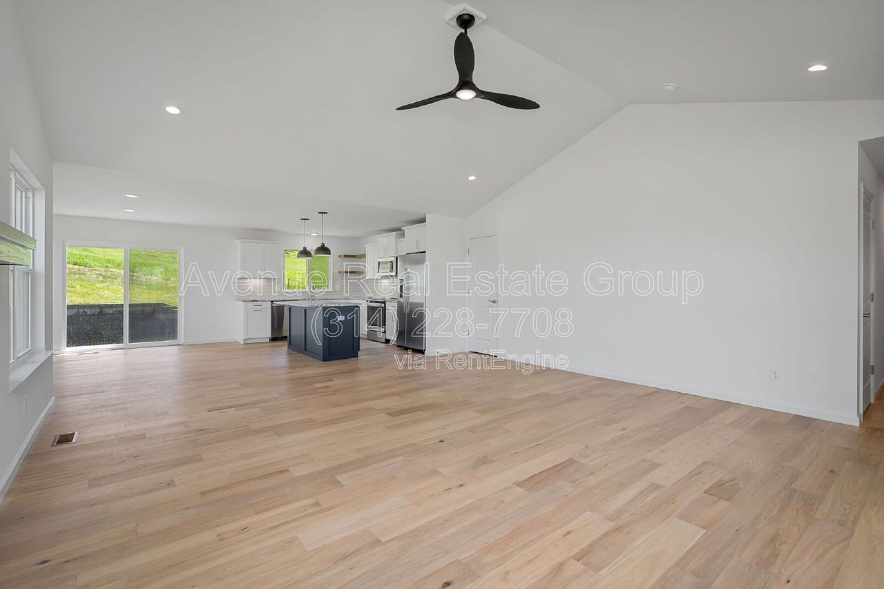 3038 Boschertown Rd - Photo 7 of 28
