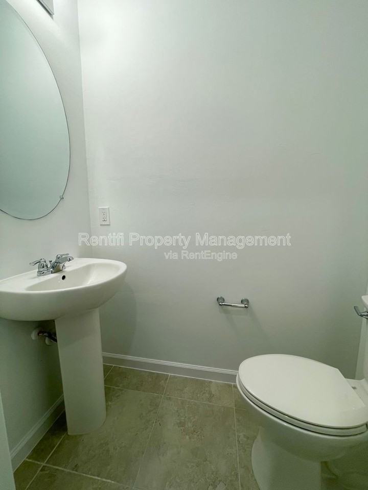 1519 Lake Jessup Cir - Photo 6 of 46