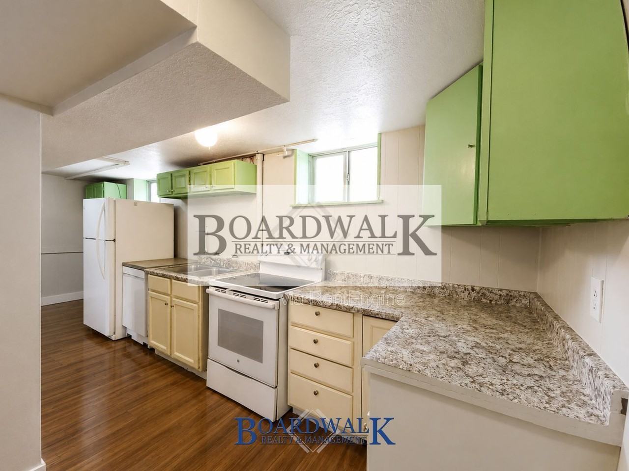 2725 S Lake St #2 - Photo 2 of 21
