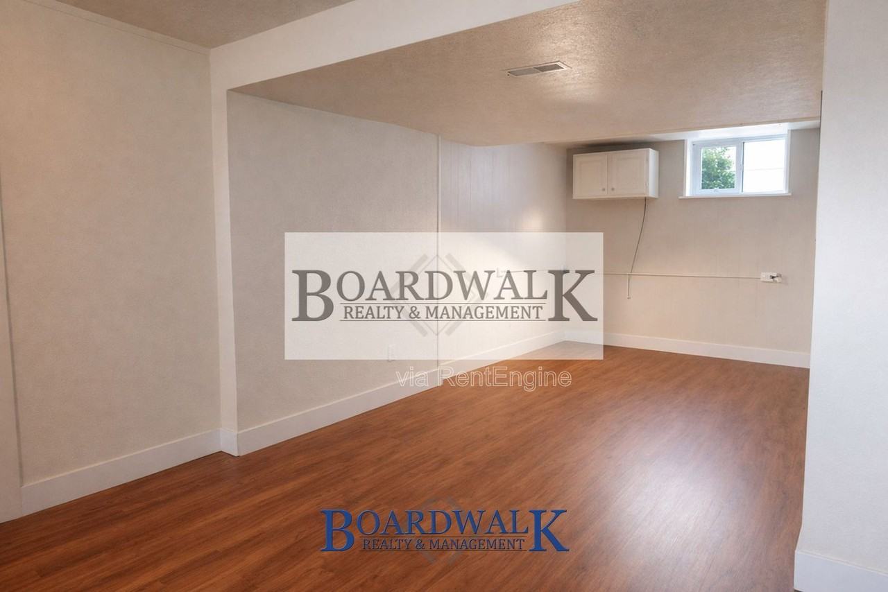 2725 S Lake St #2 - Photo 5 of 21