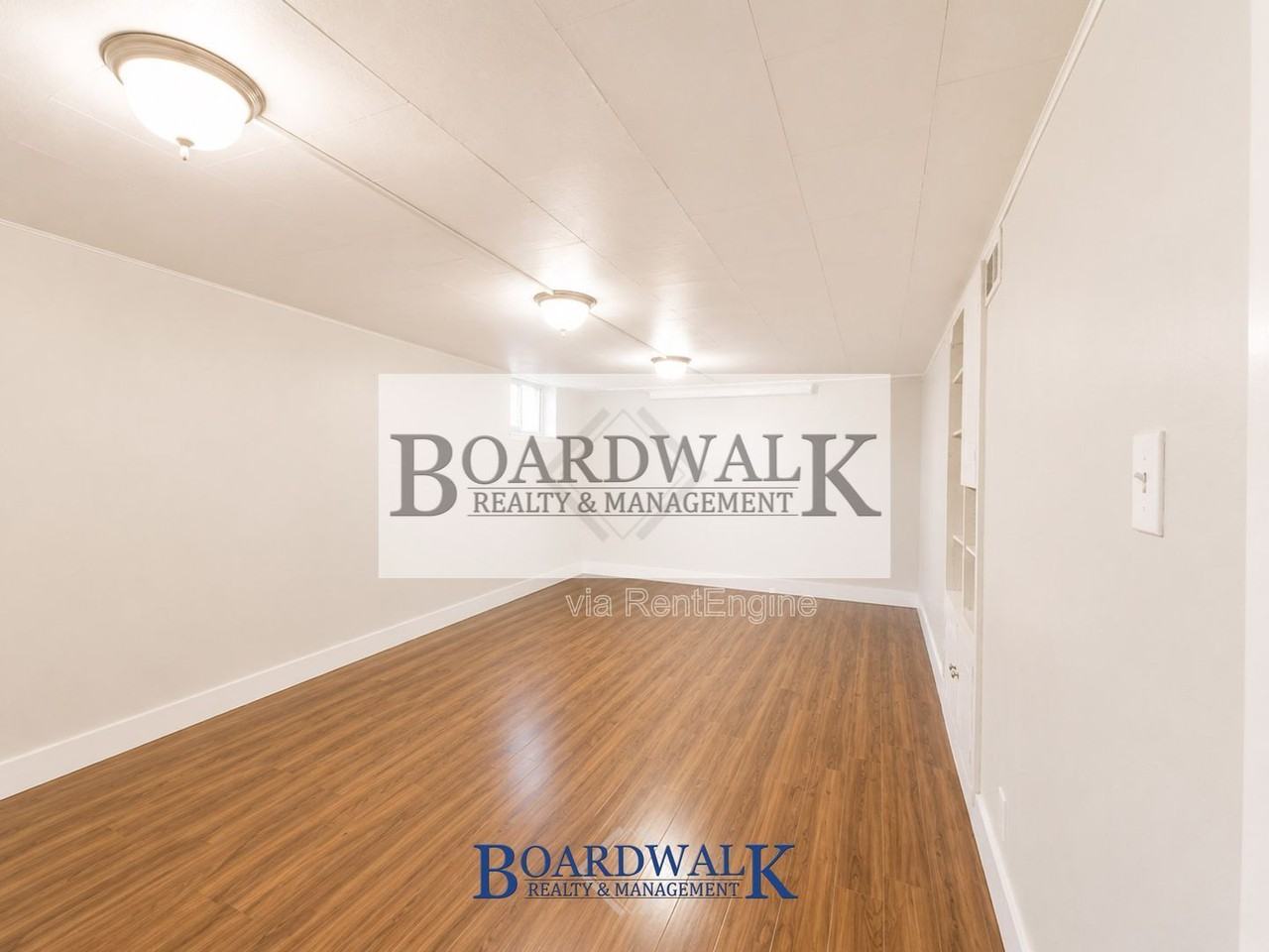 2725 S Lake St #2 - Photo 7 of 21