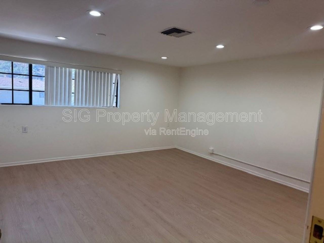 2951 Honolulu Ave #A - Photo 2 of 12
