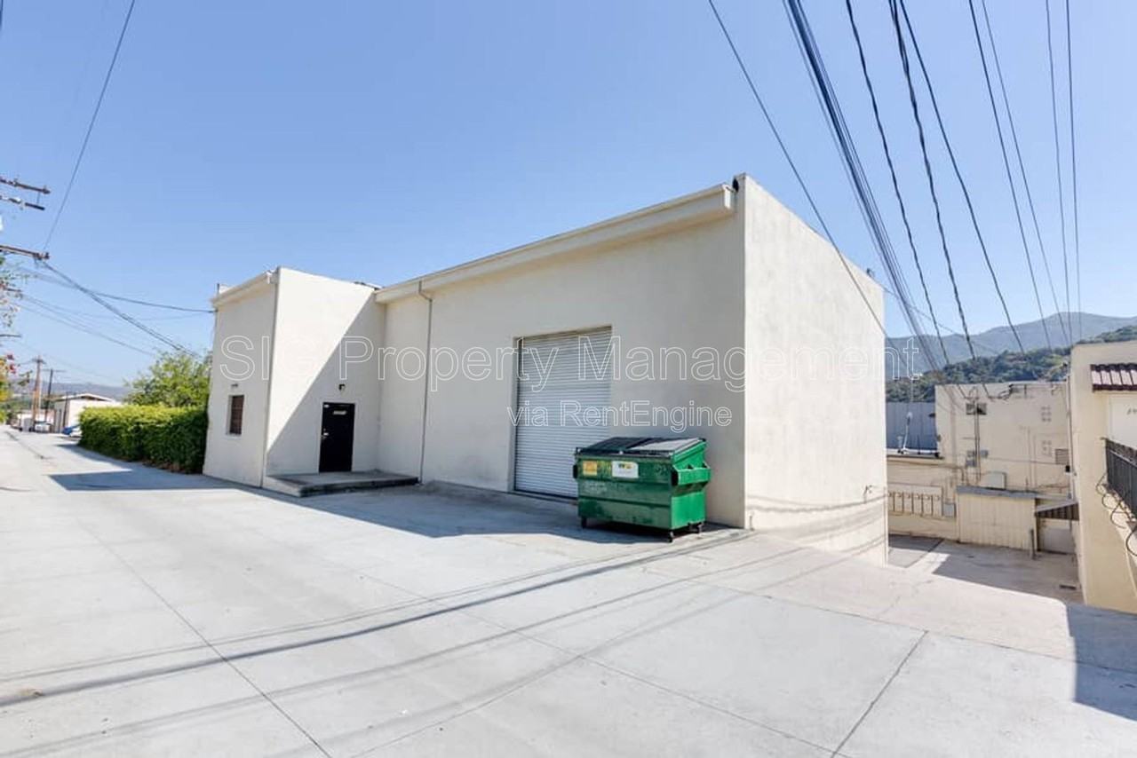 2951 Honolulu Ave #A - Photo 7 of 12