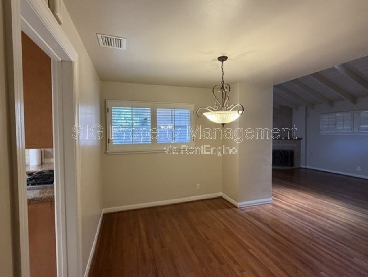 3040 Orange Ave - Photo 5 of 42