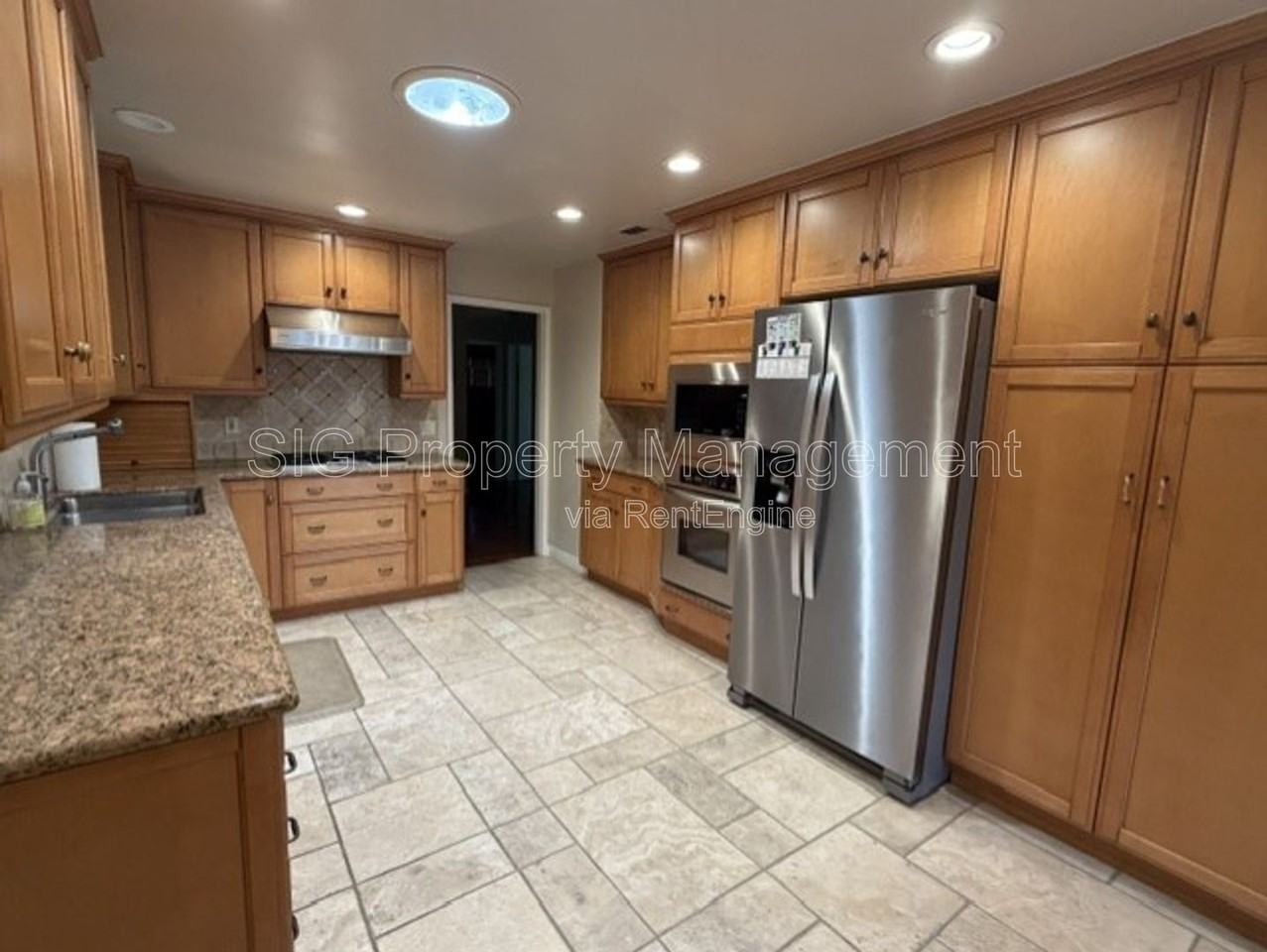 3040 Orange Ave - Photo 7 of 42