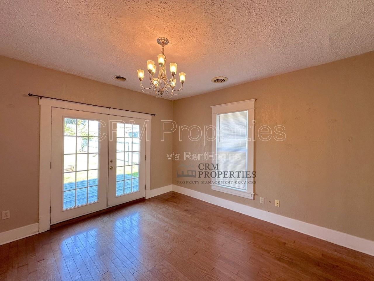 1021 S Purdum St - Photo 7 of 22