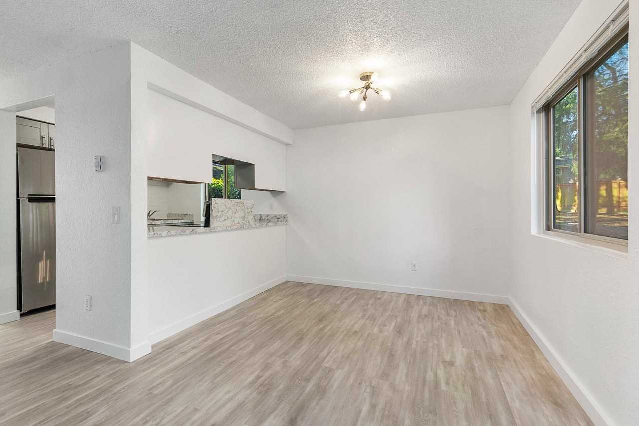 Woodridge Apartments - Photo 5 of 6