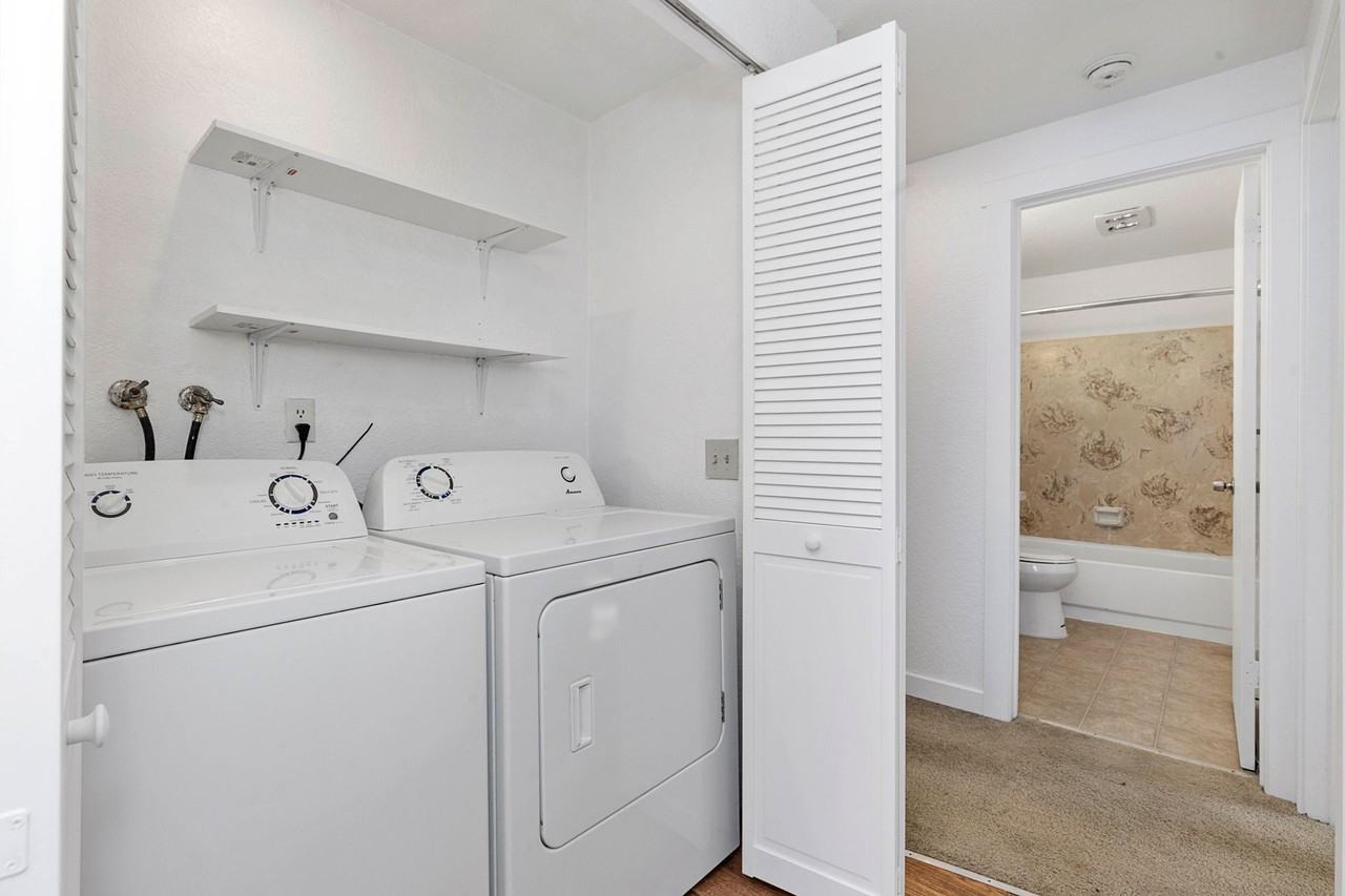 Woodridge Apartments - Photo 6 of 6