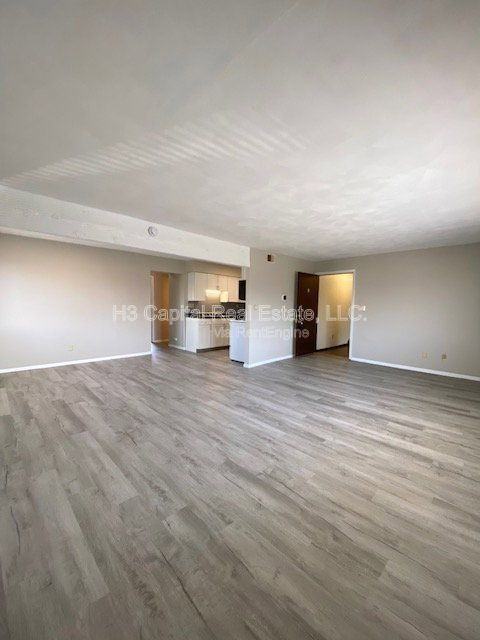 11 Kensington Heights Rd #E - Photo 3 of 10