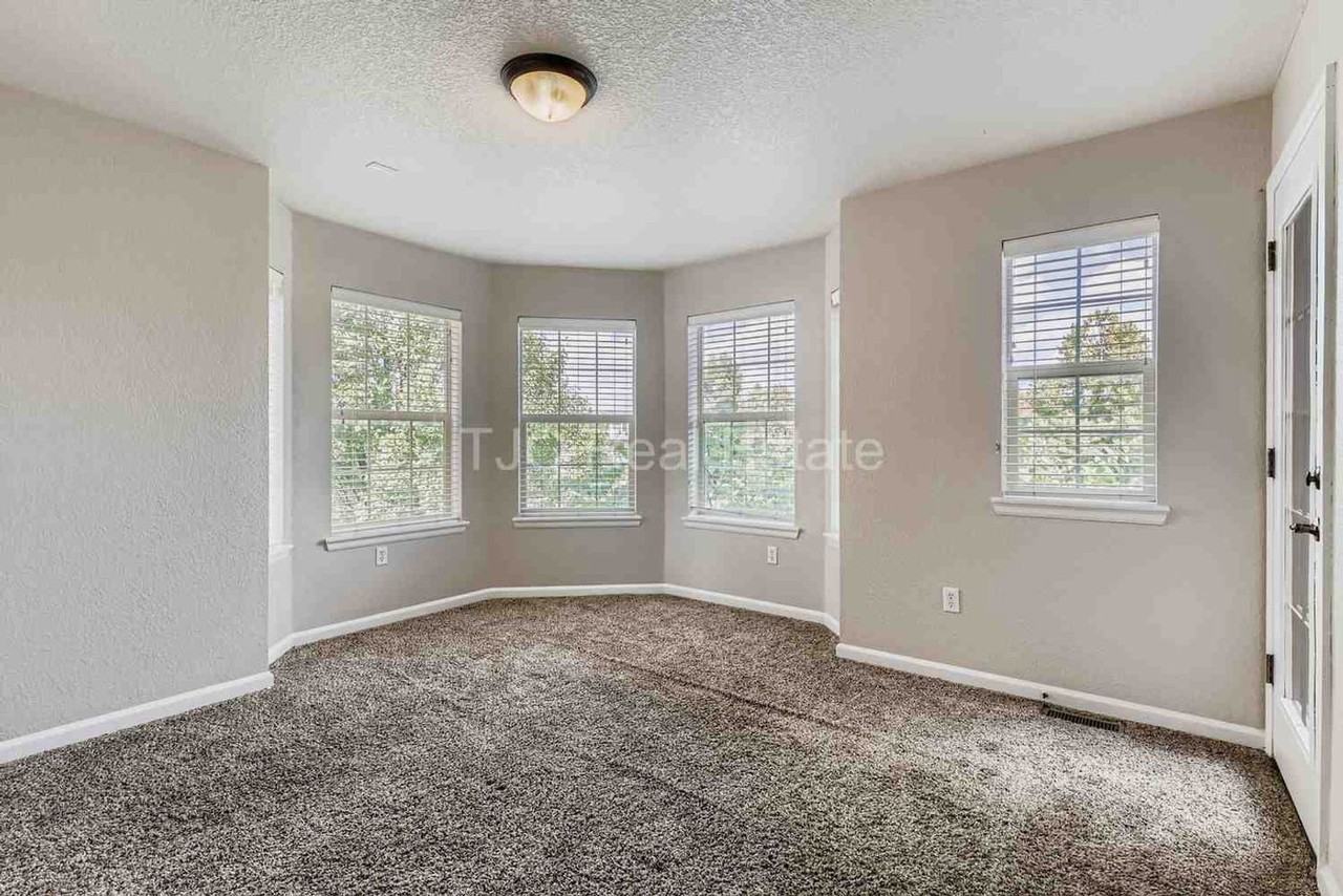 8210 E 29th Ave - Photo 7 of 11