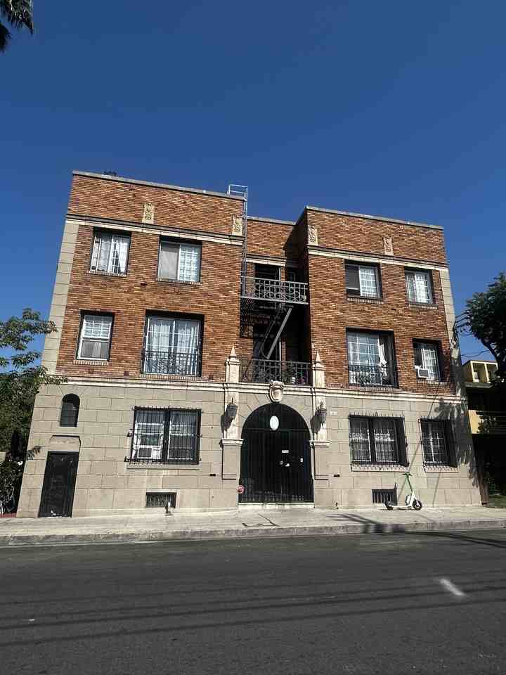 1411 Toberman Street #321 - Photo 7 of 8