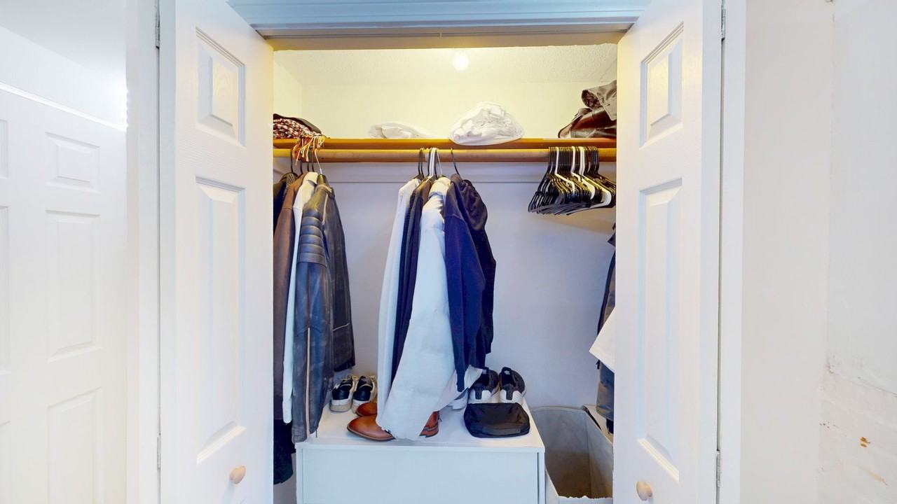 277 Marlborough St - Photo 6 of 18