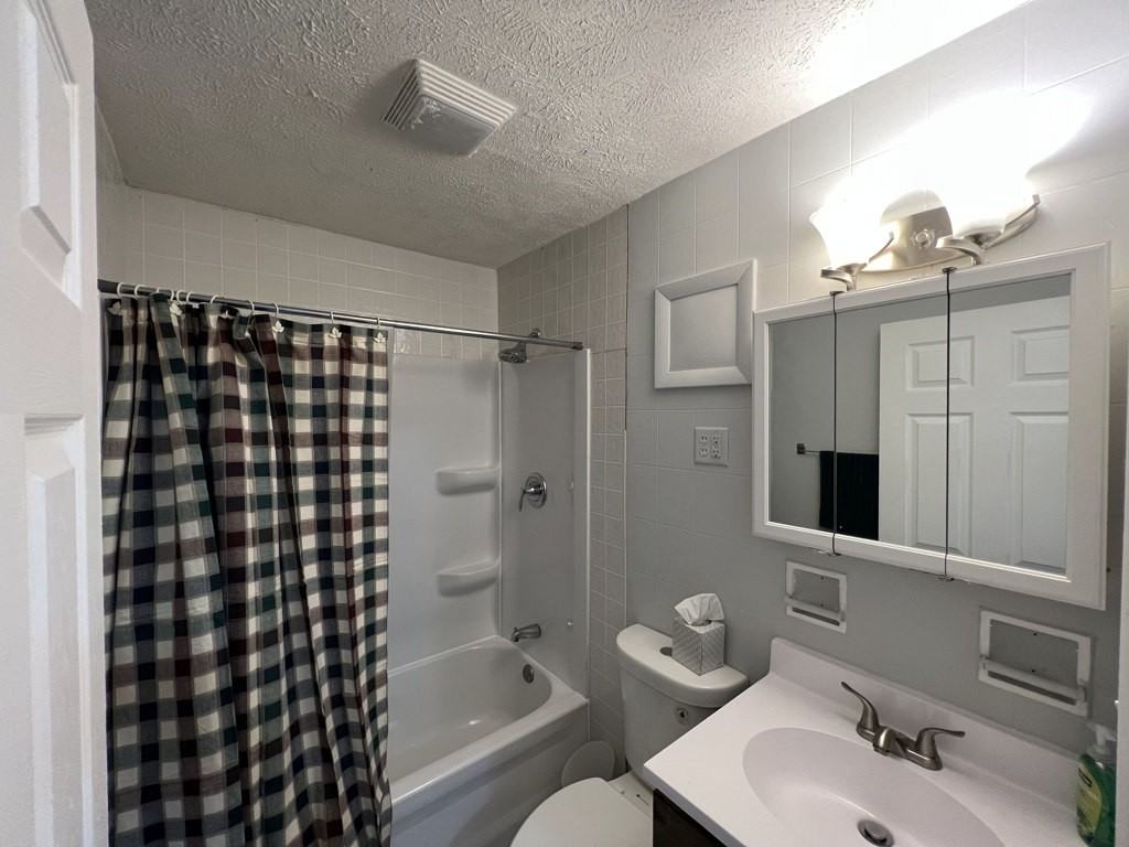 912 S 24th St - Photo 6 of 14