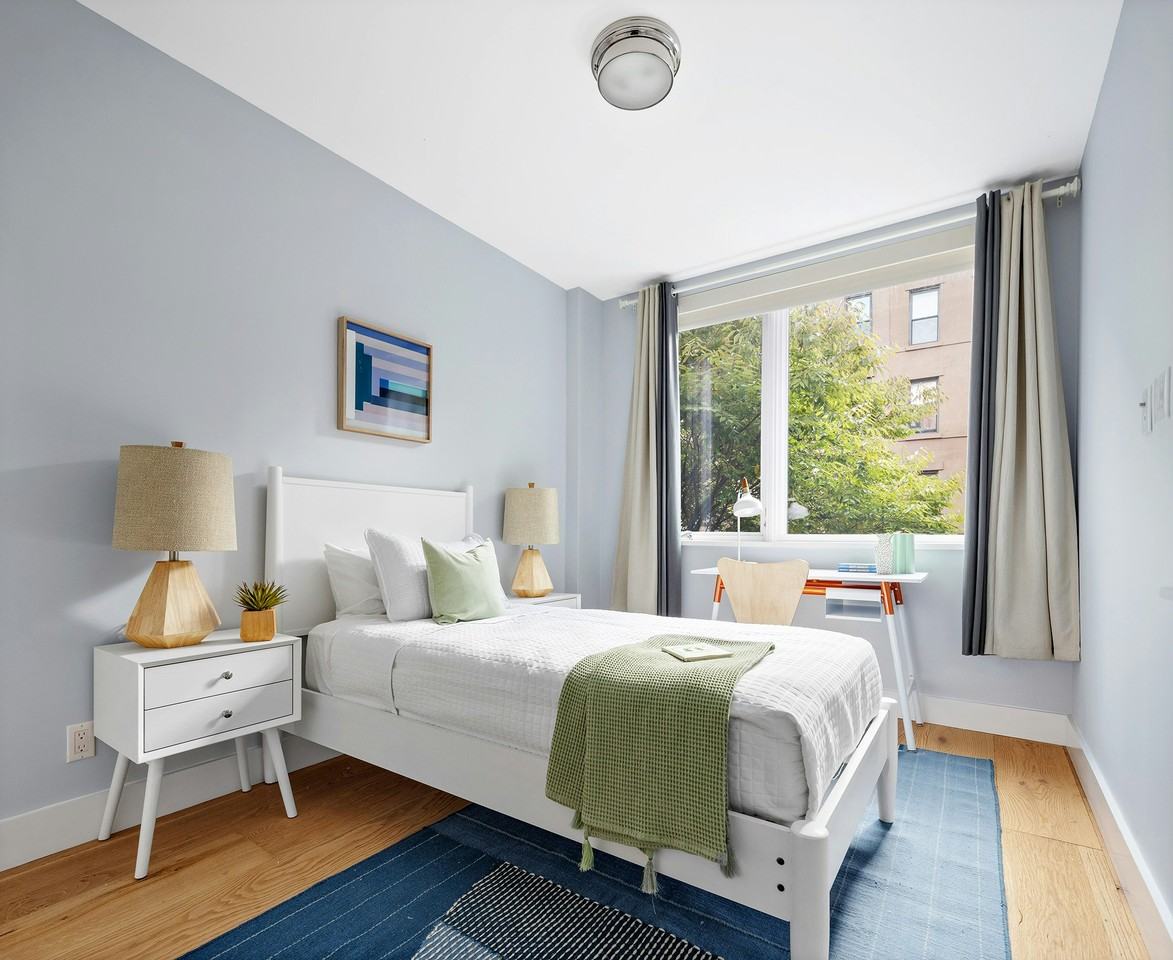 709 Sackett St #1 - Photo 6 of 20