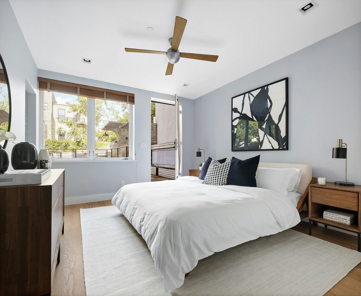 709 Sackett St #1 - Photo 7 of 20