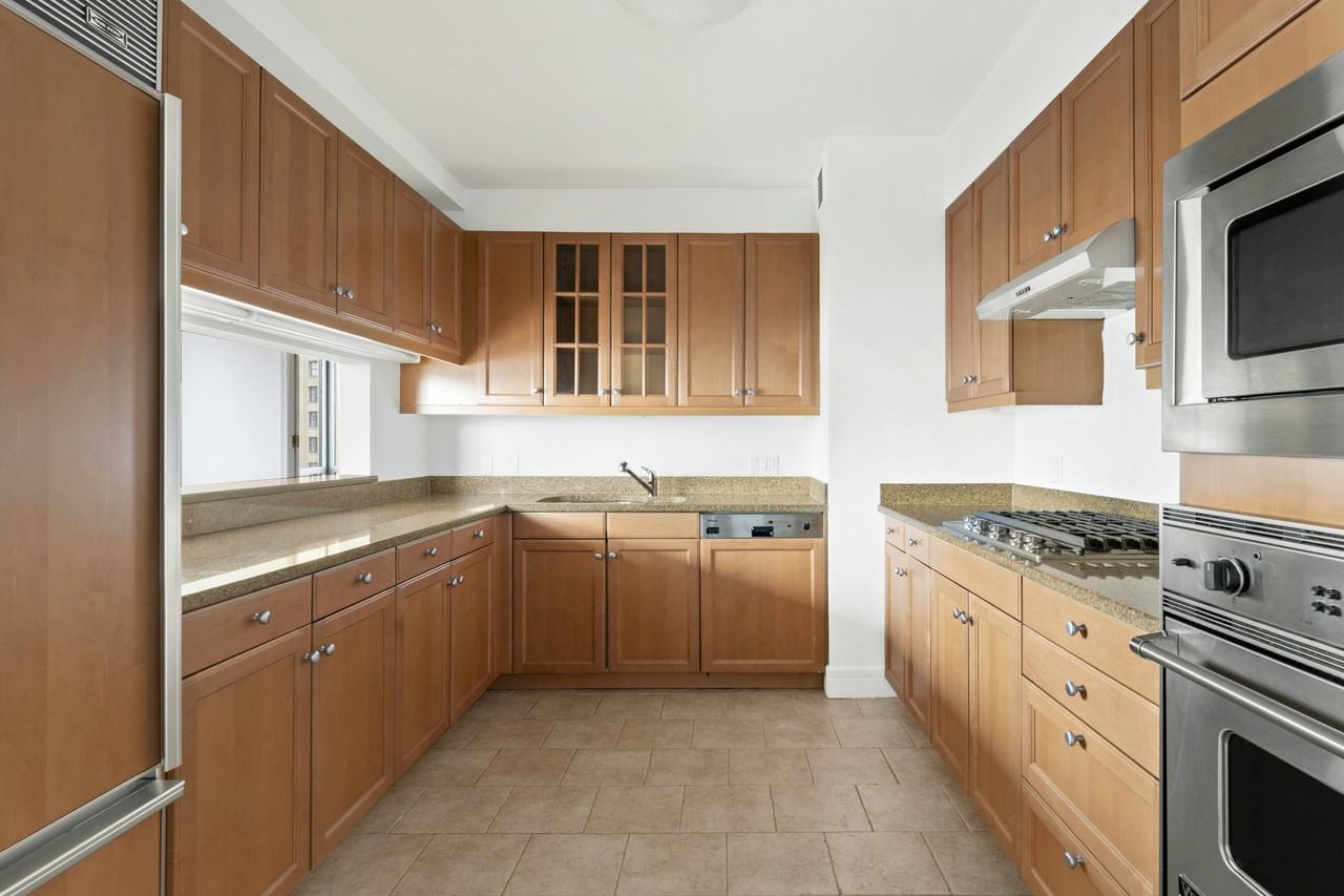 10 Little West St #15C - Photo 6 of 20