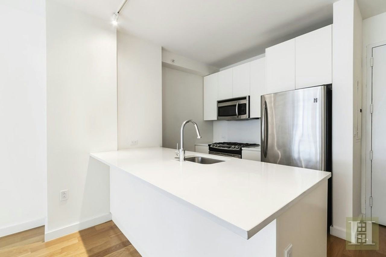 189 Schermerhorn St #11G - Photo 3 of 10