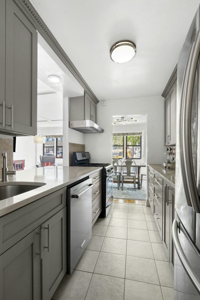 37TH AVENUE/37TH ROAD #1D - Photo 3 of 14