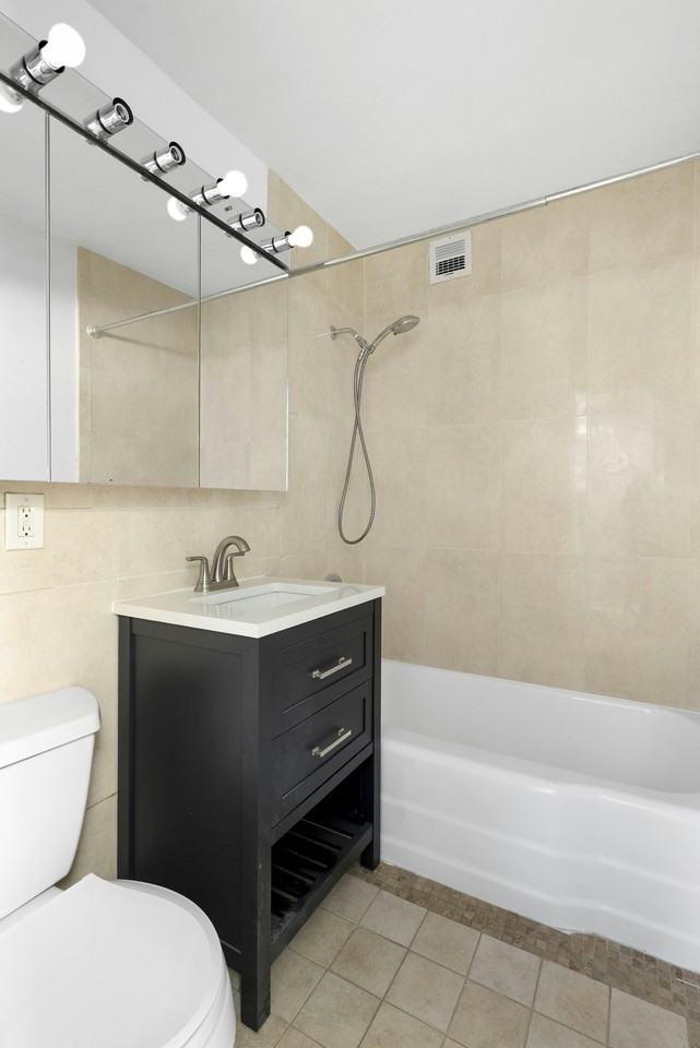 37TH AVENUE/37TH ROAD #1D - Photo 7 of 14
