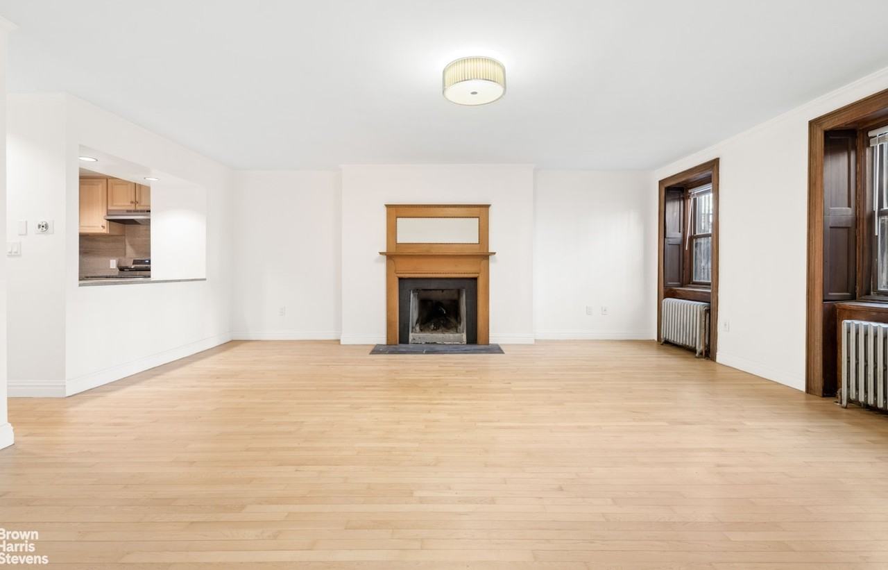 228 W 138th St