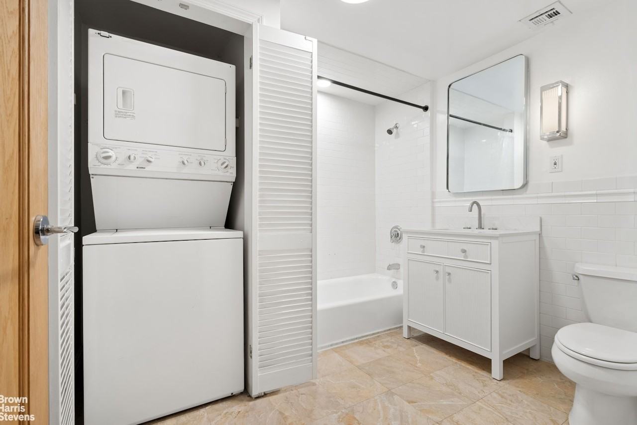 228 W 138th St - Photo 7 of 8