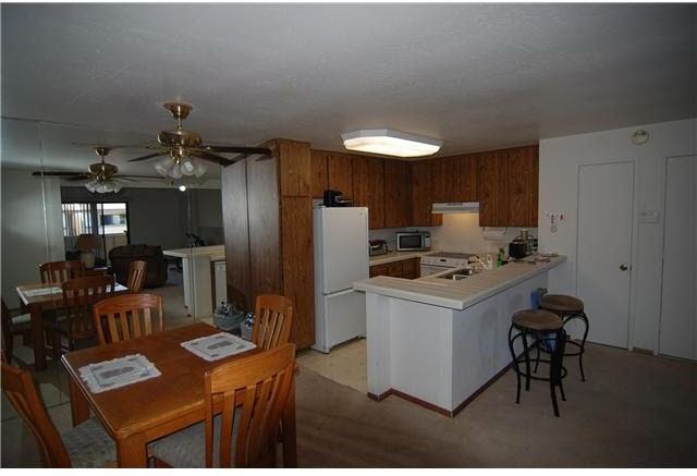 9149 Village Glen Dr #283 - Photo 2 of 17