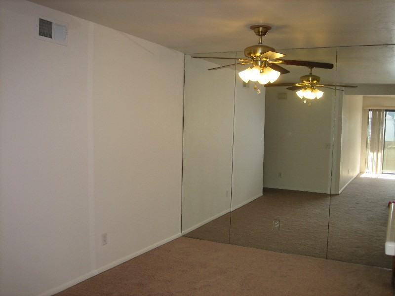 9149 Village Glen Dr #283 - Photo 5 of 17