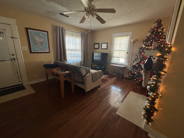 2201 Morena St - Photo 3 of 22