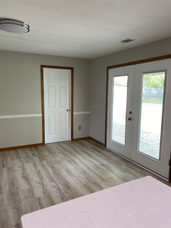 2302 Lakeview Dr - Photo 5 of 10