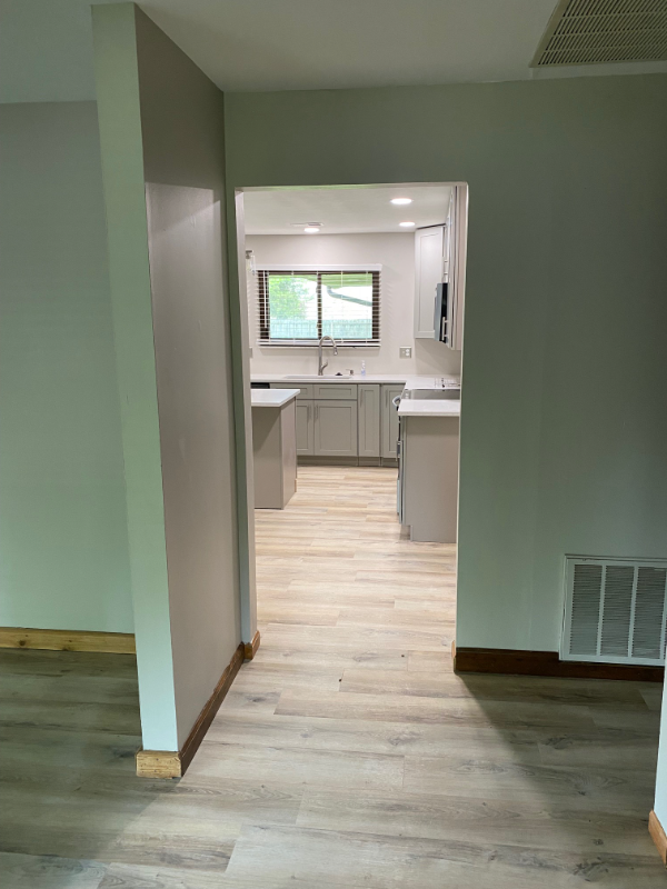 2302 Lakeview Dr - Photo 6 of 10