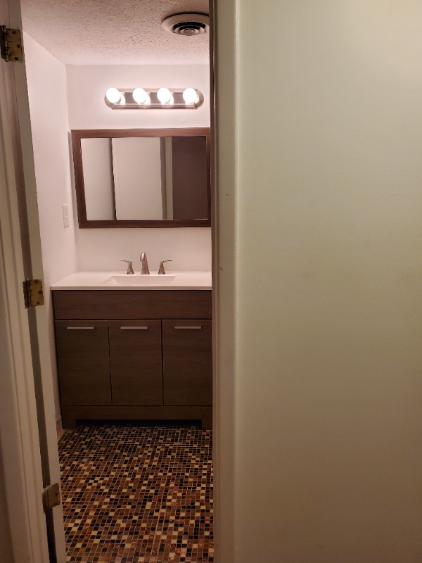 601 Riverhill Cir #B3 - Photo 3 of 18