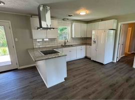 featured image of 520 N Pine St