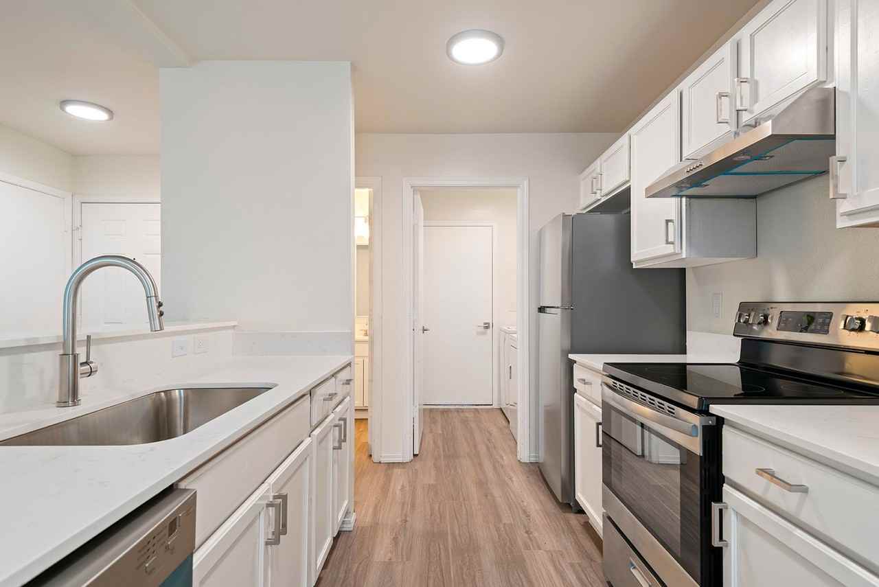 Kensington Townhomes - Photo 5 of 14