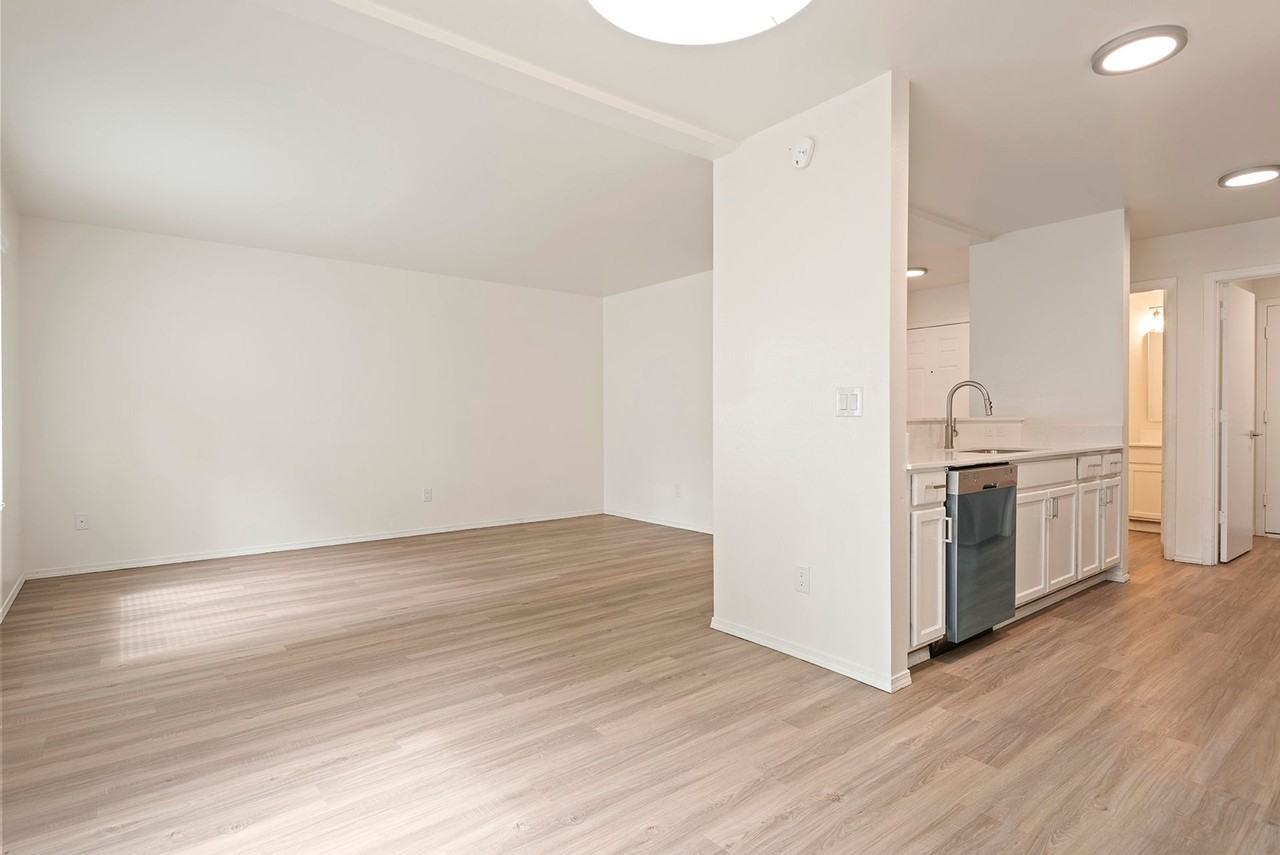Kensington Townhomes - Photo 7 of 14