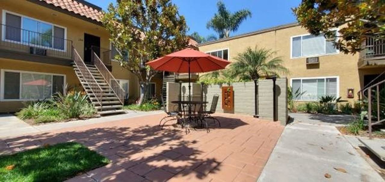 Landmark Gardens Apartments - Photo 5 of 10