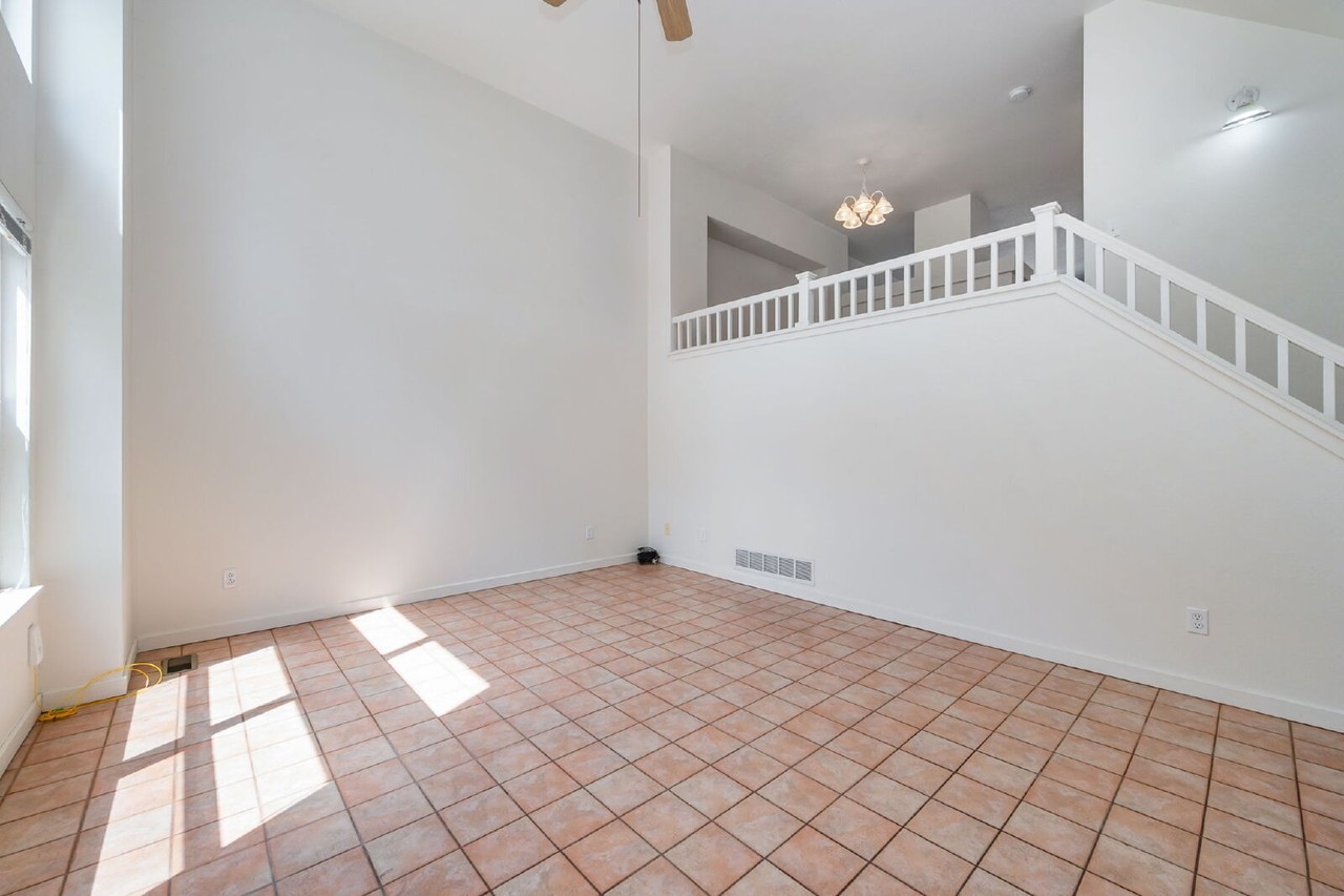 3676 Oakwood Dr - Photo 2 of 19