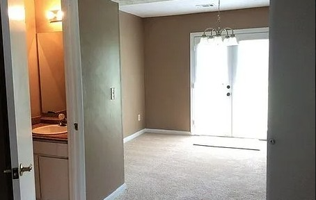 916 Holden Ln - Photo 7 of 12