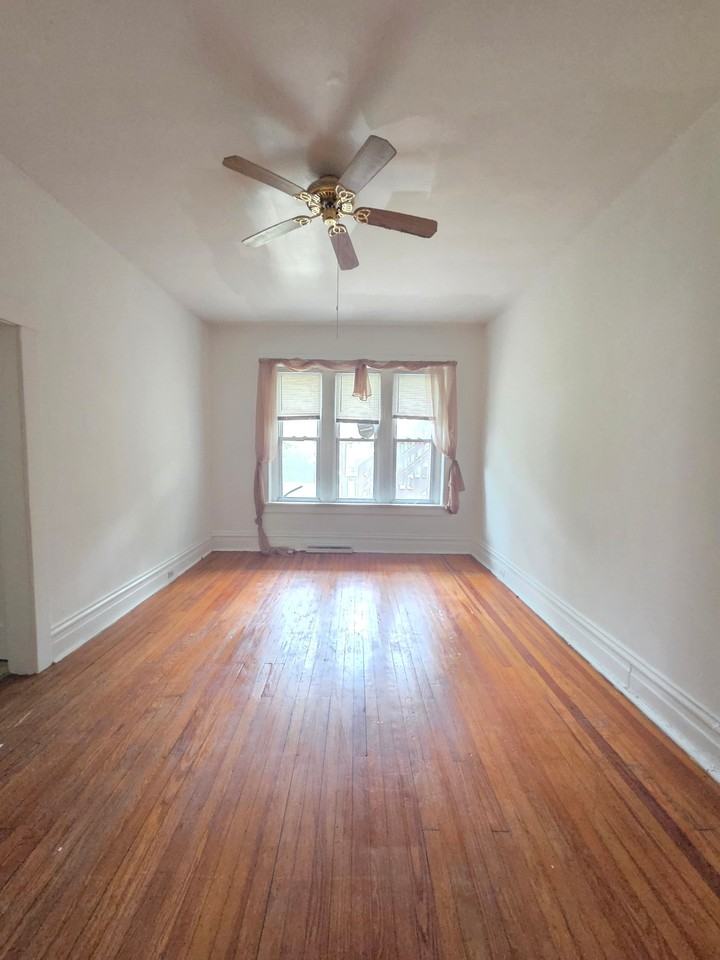 660 Oak Hill Ave #1BOTTOM - Photo 2 of 17