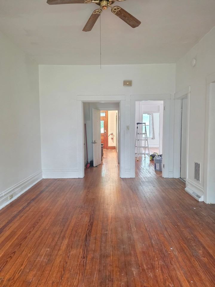 660 Oak Hill Ave #1BOTTOM - Photo 4 of 17