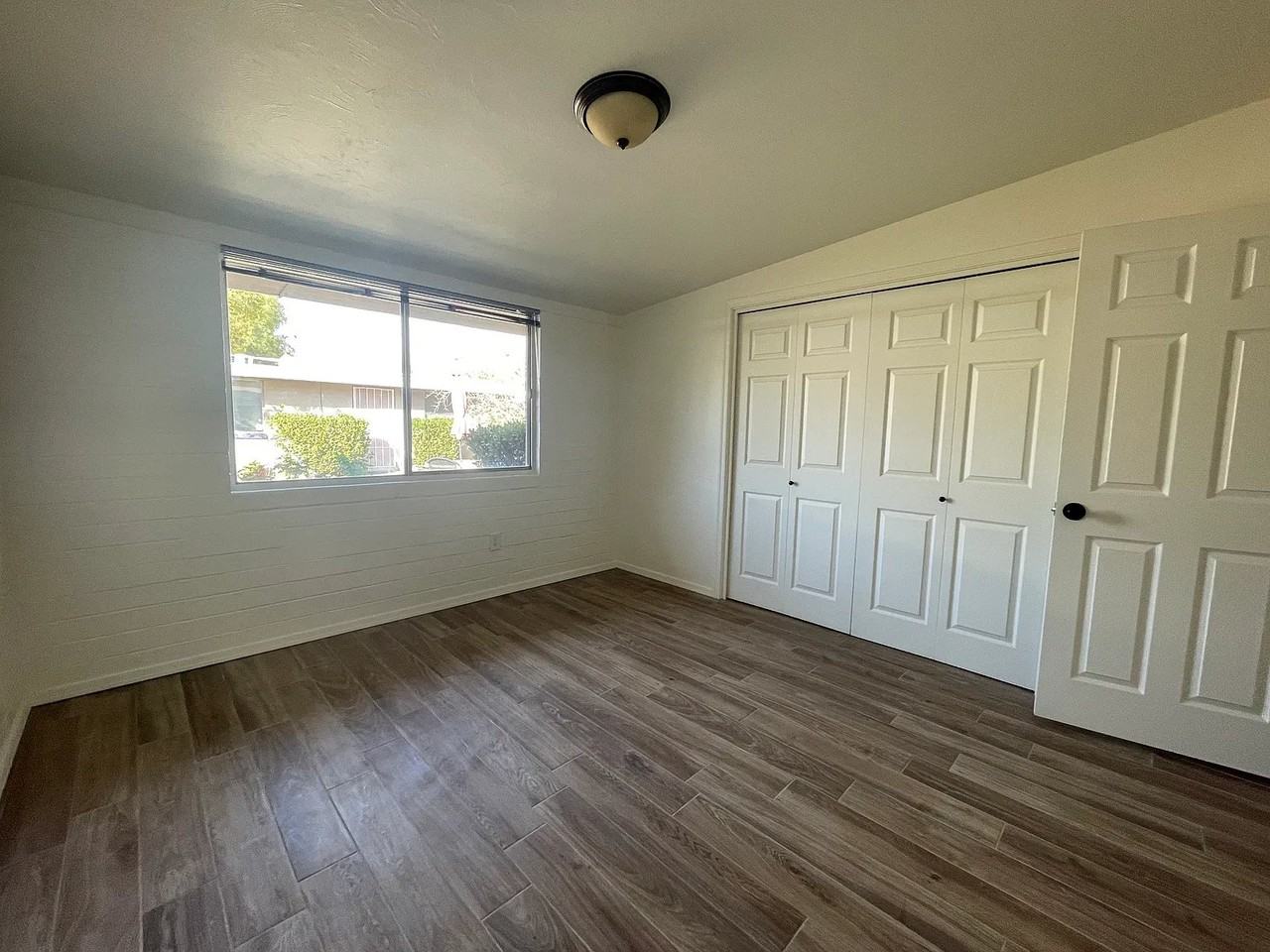 1508 E Adelaide Dr #11 - Photo 6 of 17